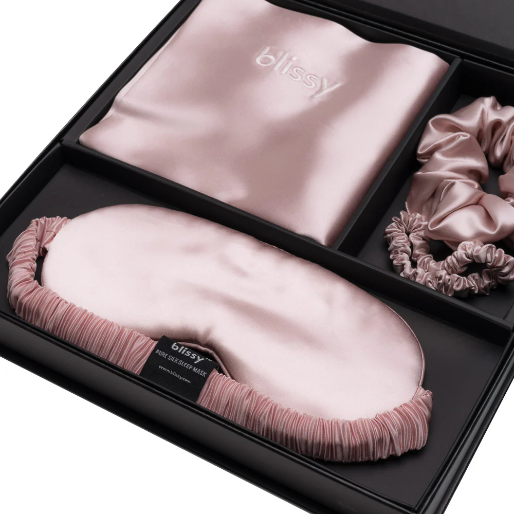 Blissy Dream Set - Pink - Queen - Image 5