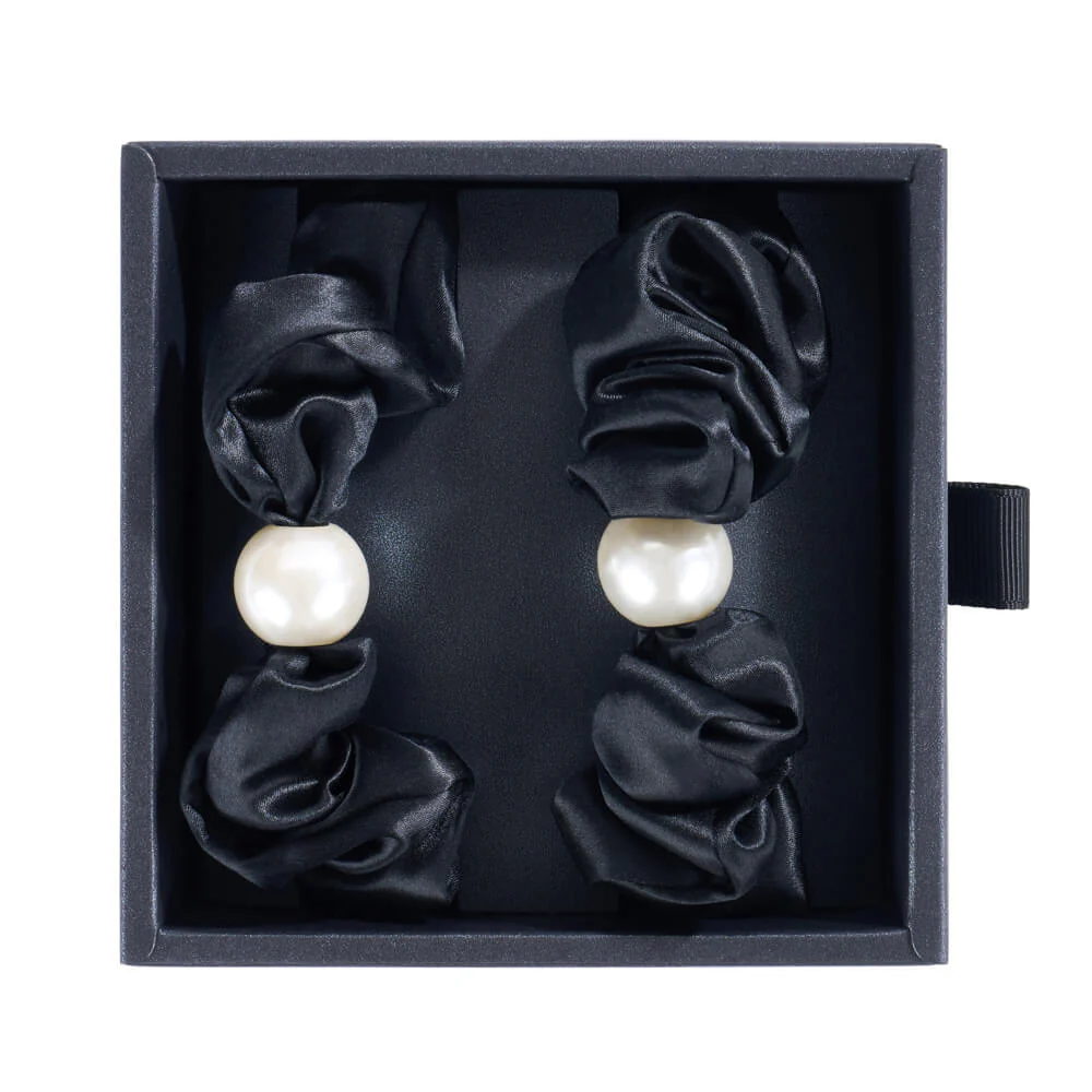 Blissy Pearl Scrunchies - Black - Image 10