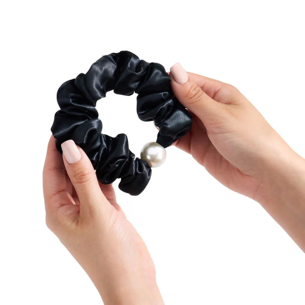 Blissy Pearl Scrunchies - Black - Image 3