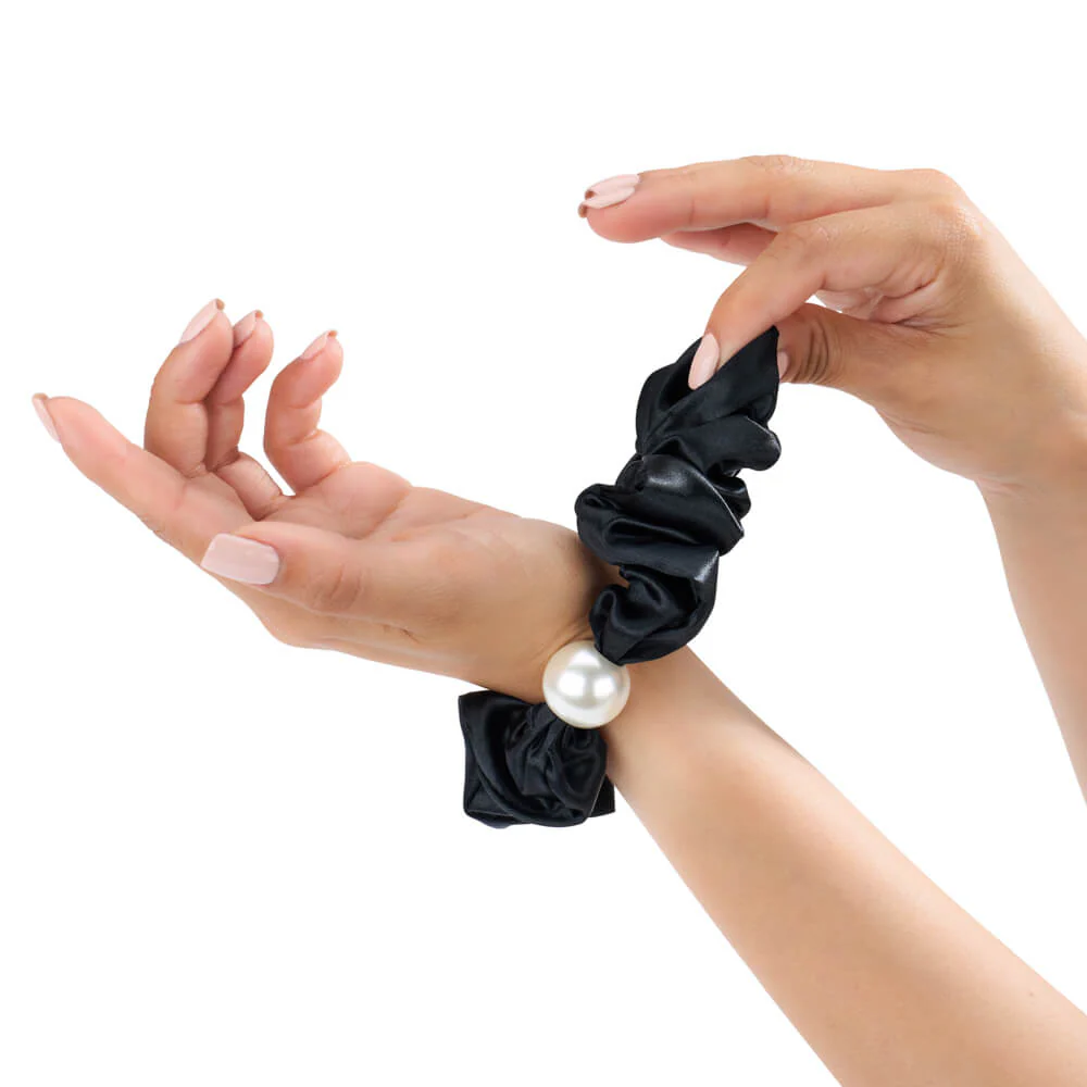 Blissy Pearl Scrunchies - Black - Image 8