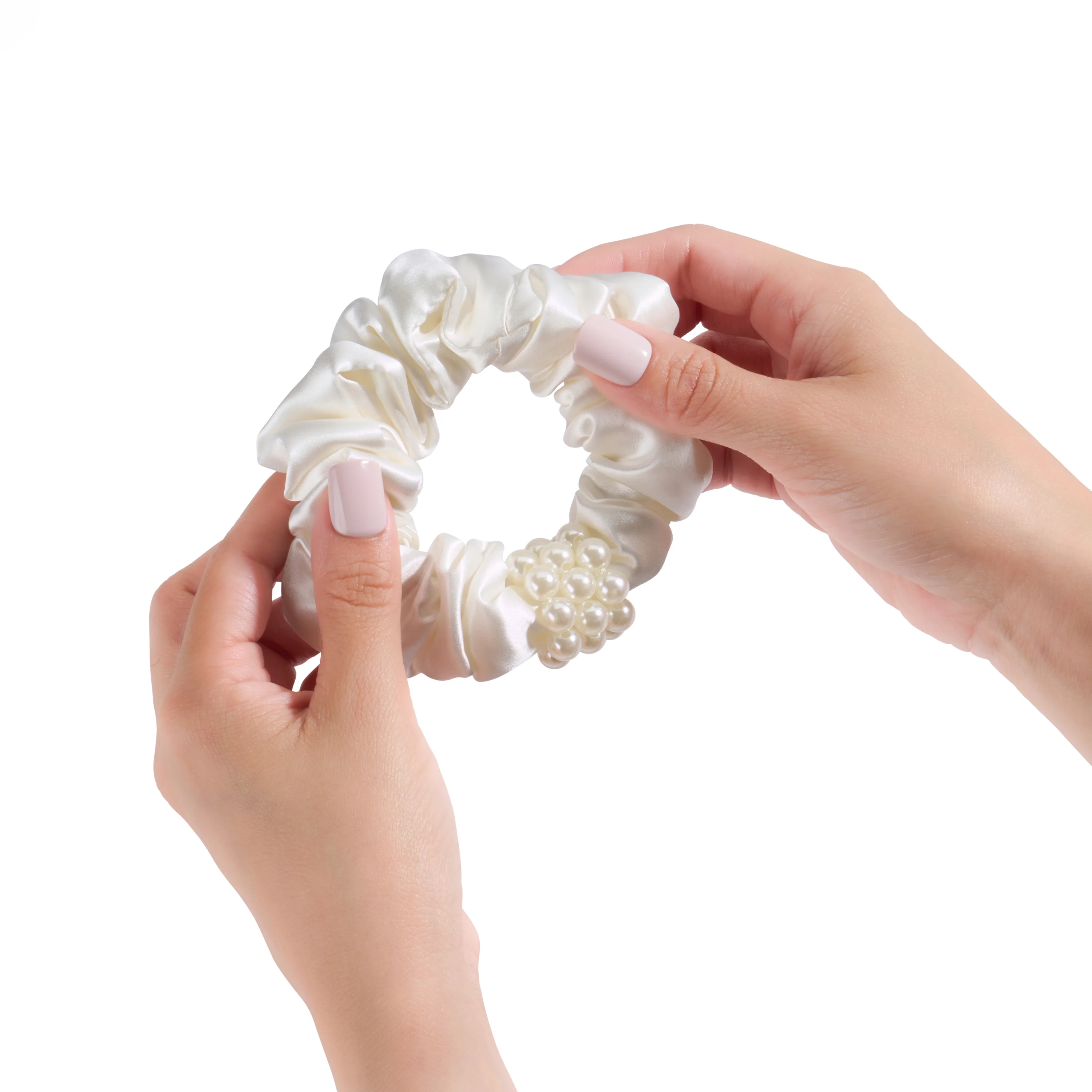 Blissy Petite Pearl Scrunchies - White - Image 9