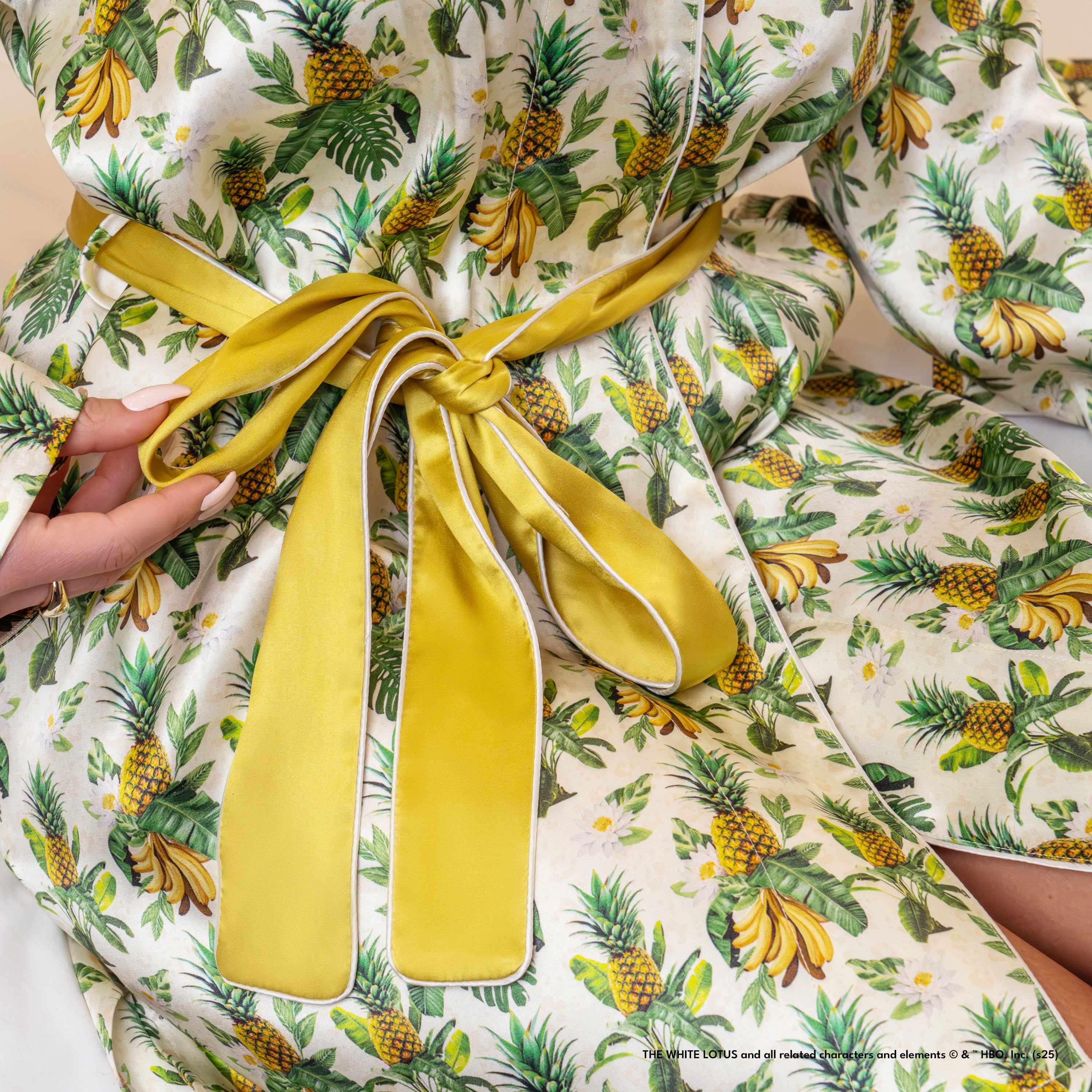 Classic Robe - White Lotus - Pineapple - Image 14