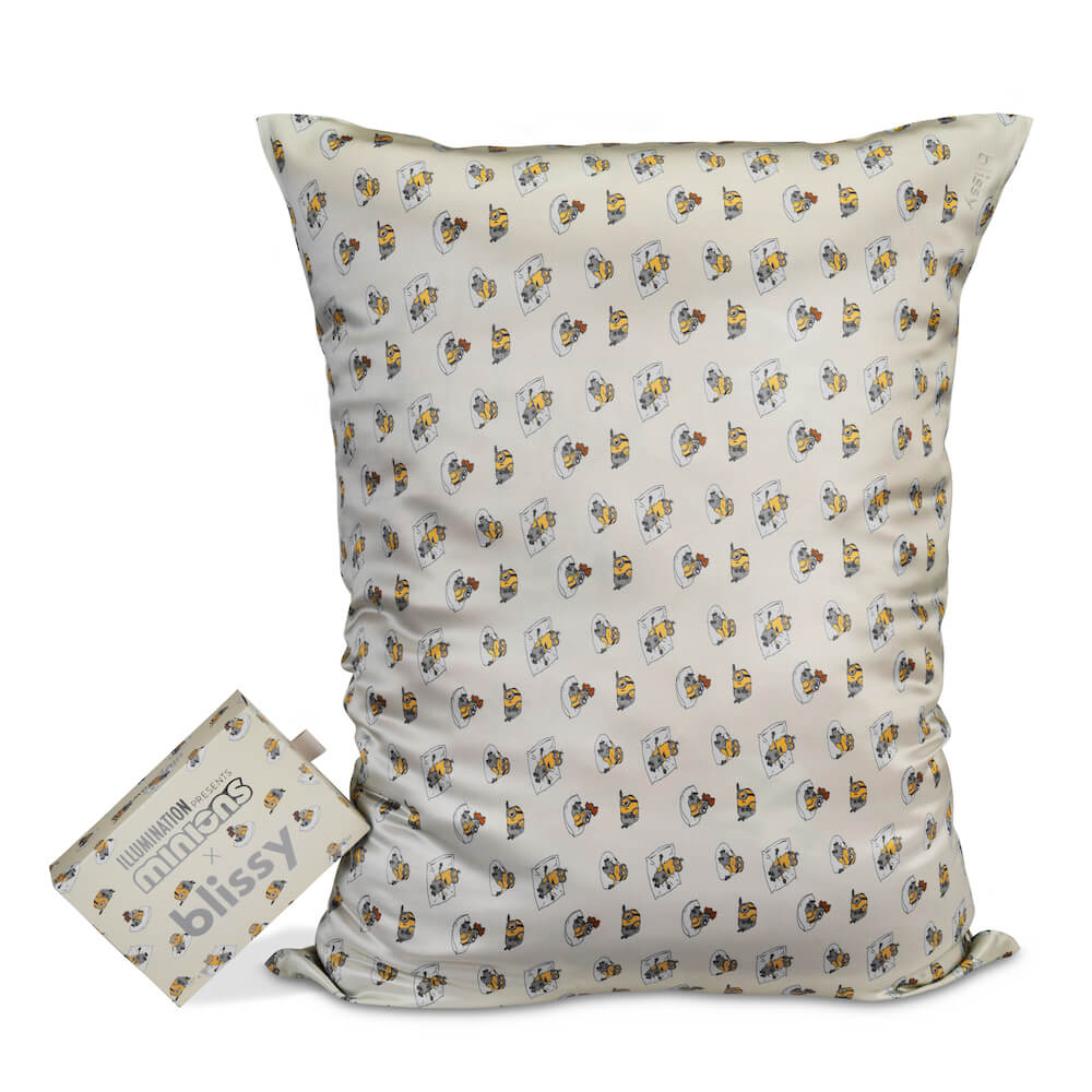 Pillowcase - Chillin' Minions - Youth - Image 2