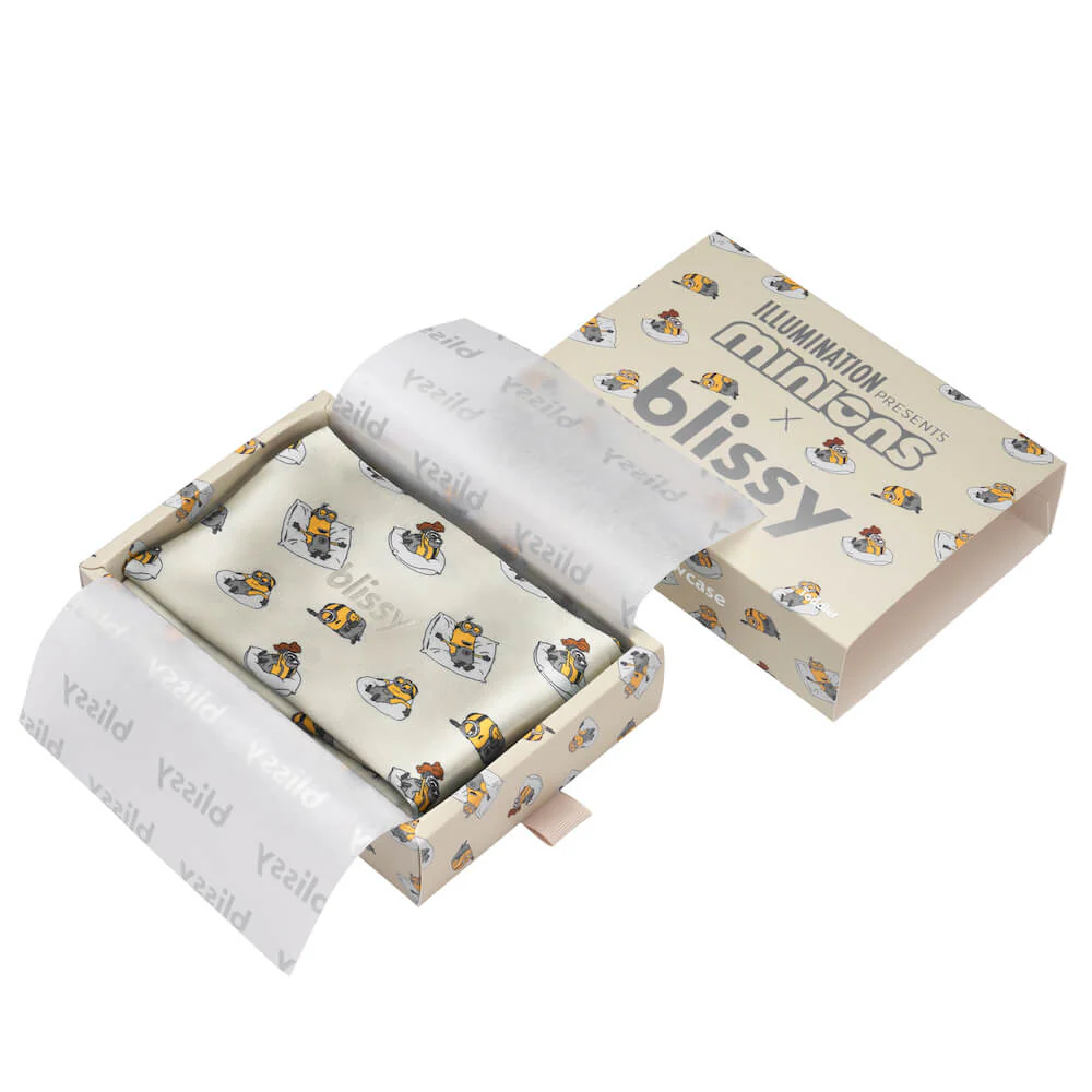 Pillowcase - Chillin' Minions - Youth - Image 5