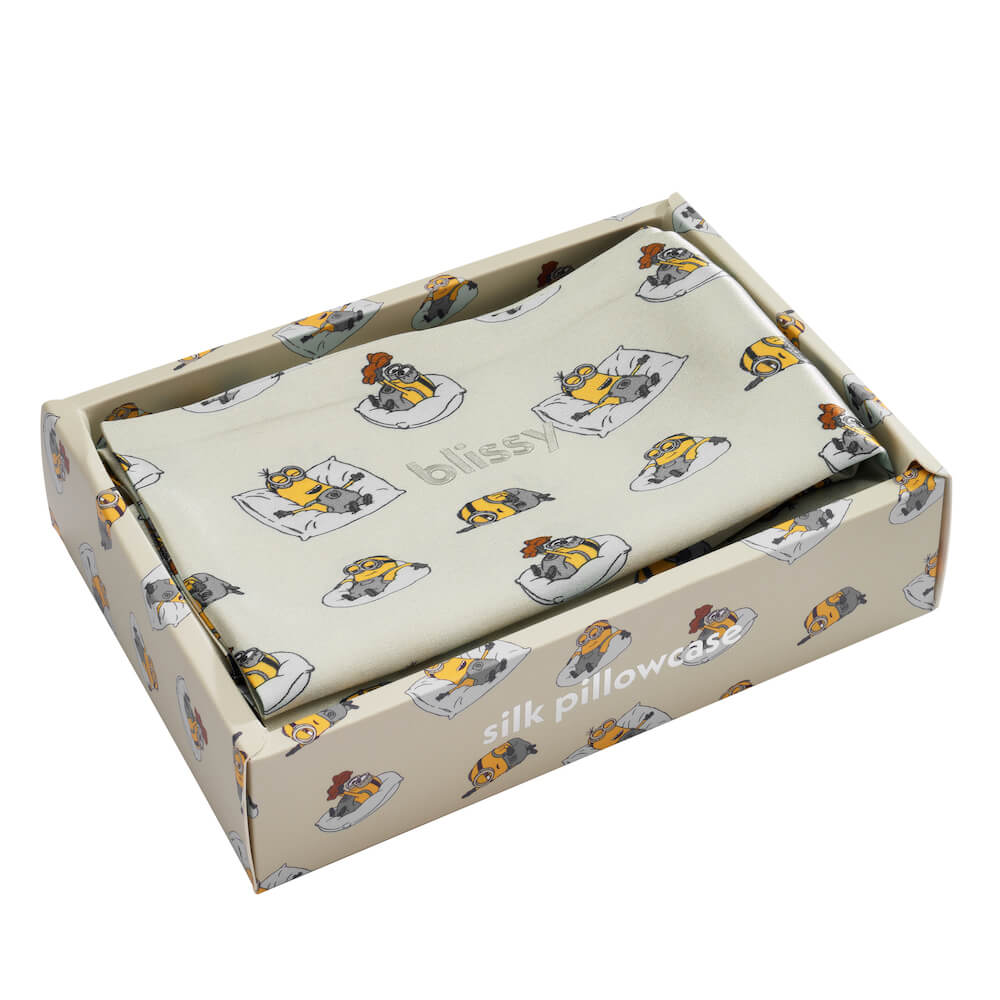 Pillowcase - Chillin' Minions - Youth - Image 6