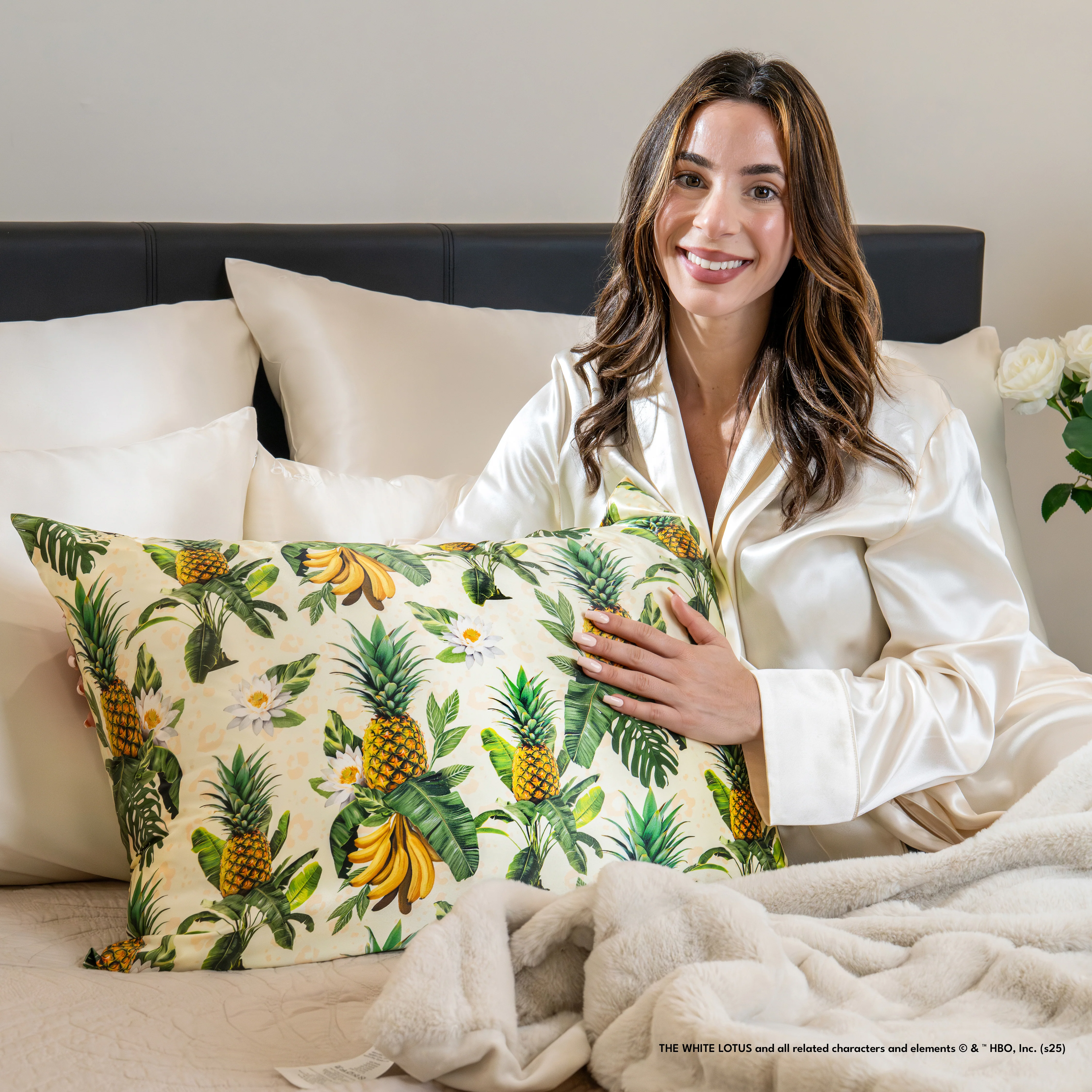 Pillowcase - White Lotus - Pineapple - Queen - Image 11